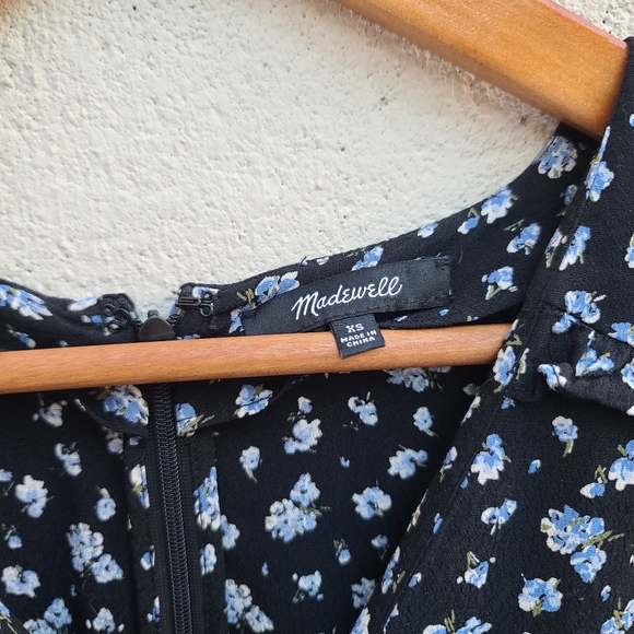 Madewell | Ruffle-Sleeve Tie-Waist Jumpsuit in Baby's Breath Size XS Style AF156 - Picture 3 of 14